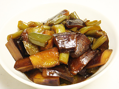 ナスとピーマンの黒酢炒め