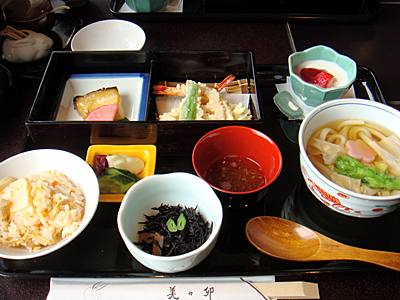 和食のお店でランチ♪