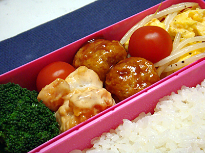 2/5 えびオーロラソース弁当